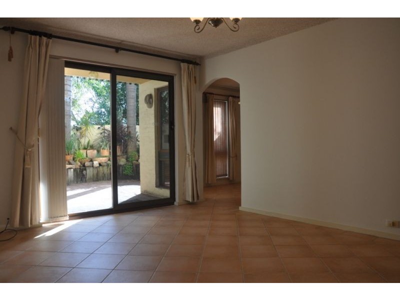 1/440 Canning Highway, Como WA 6152