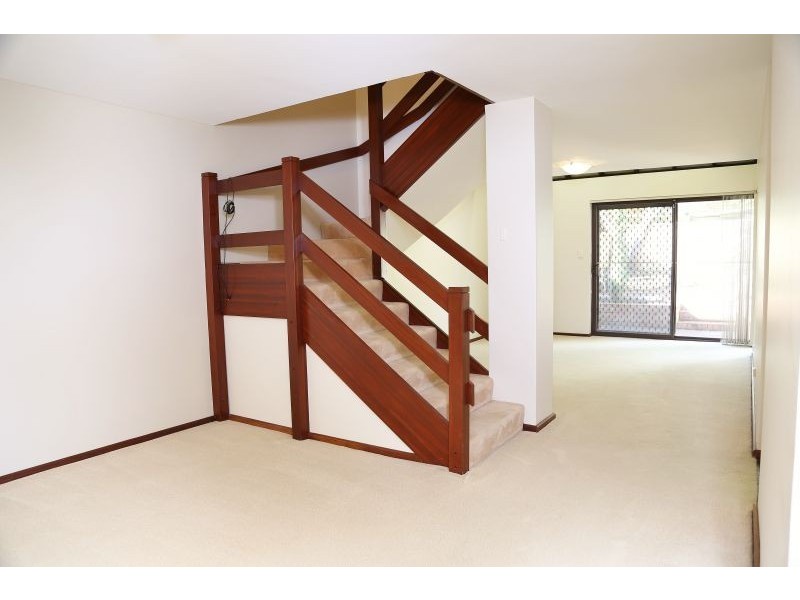 9/25 Eric Street, Como WA 6152