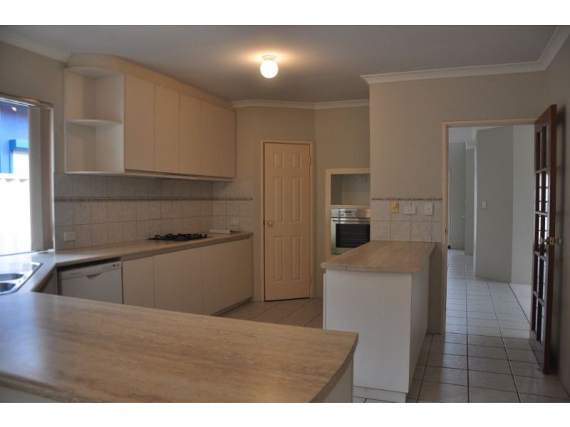 8b Strickland Road, Ardross WA 6153