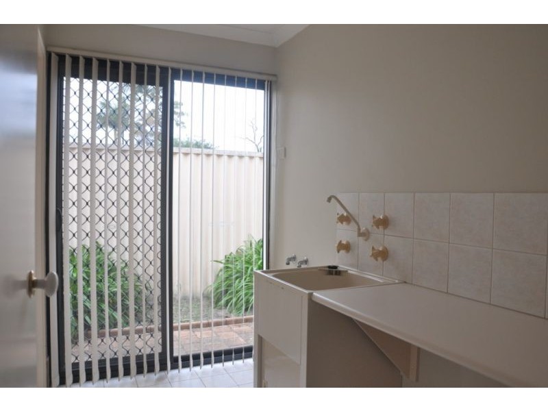 8b Strickland Road, Ardross WA 6153