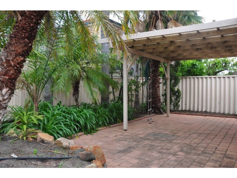 8b Strickland Road, Ardross WA 6153
