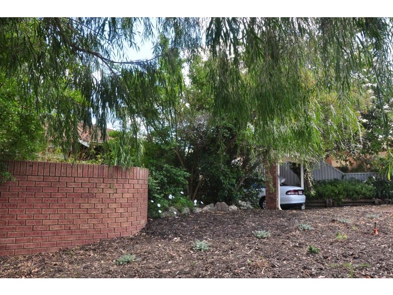 1/63 Park Street, Como WA 6152