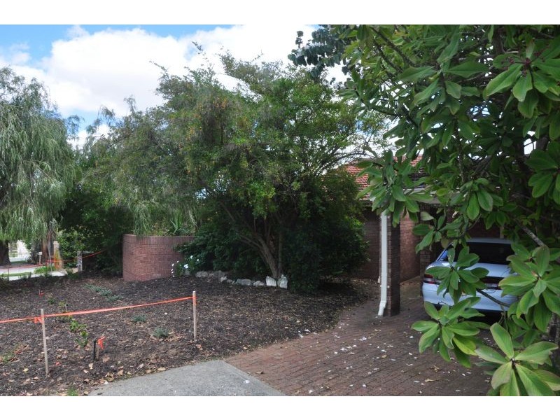 1/63 Park Street, Como WA 6152