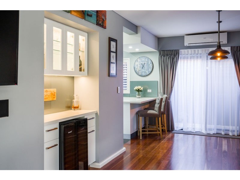 1/70 Strickland Street, South Perth WA 6151