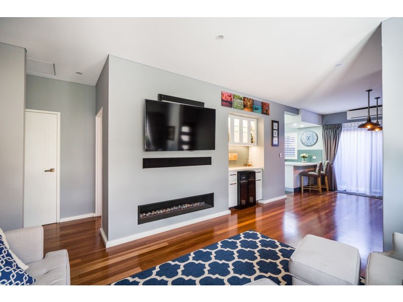 1/70 Strickland Street, South Perth WA 6151