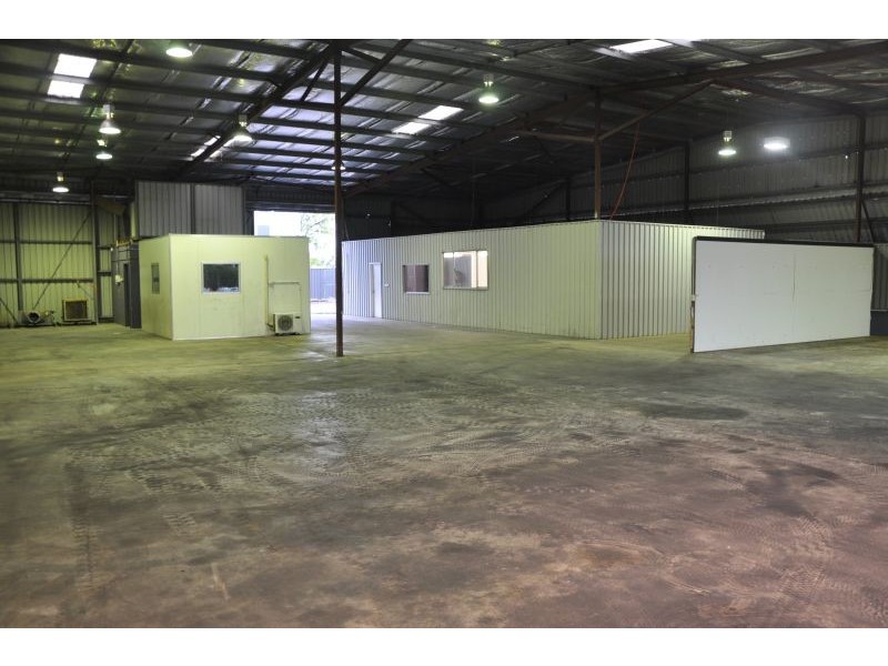 51 Division Street, Welshpool WA 6106