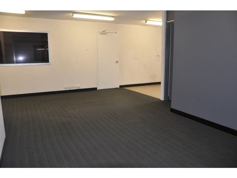 51 Division Street, Welshpool WA 6106