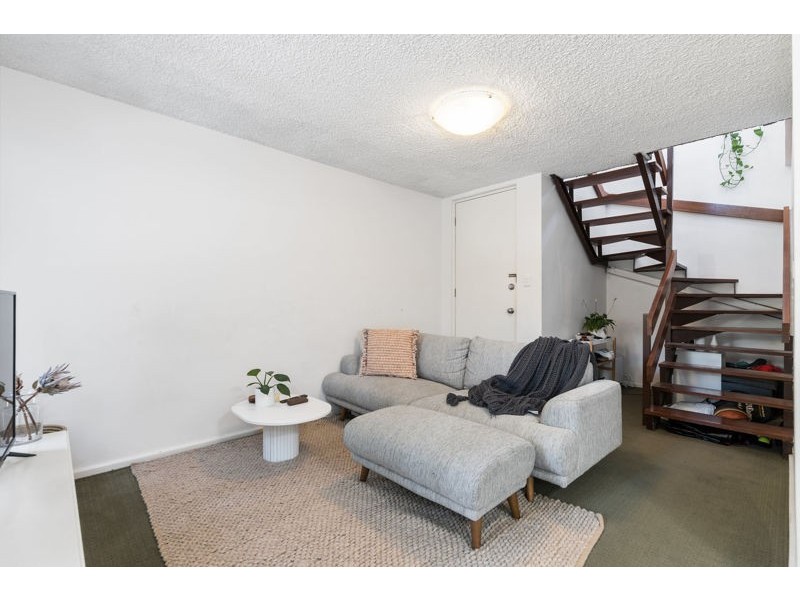 4/4 Lawrence Street, Como WA 6152