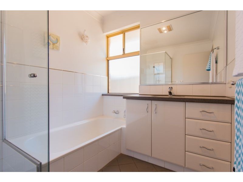 13 Capill Corner, Leeming WA 6149