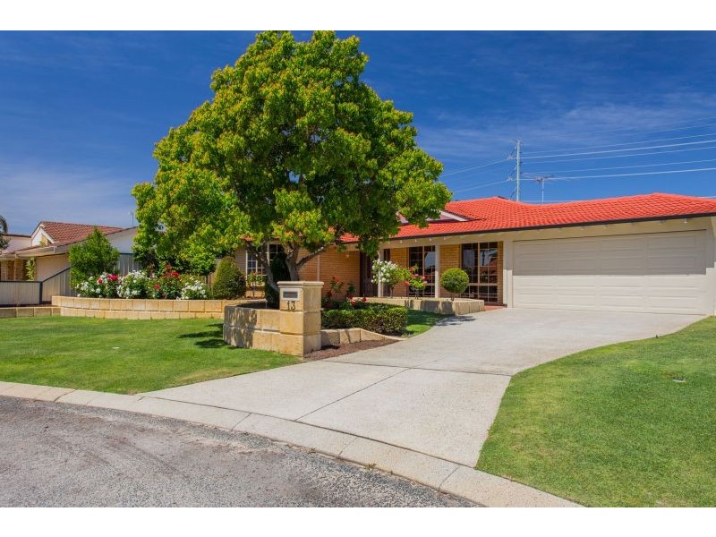 13 Capill Corner, Leeming WA 6149