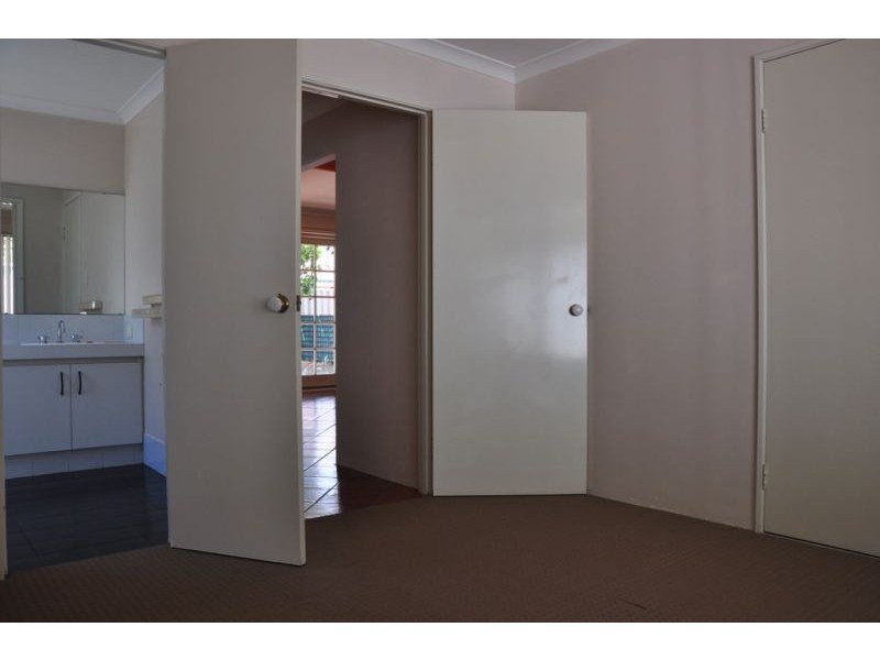 158 Gladstone Road, Rivervale WA 6103