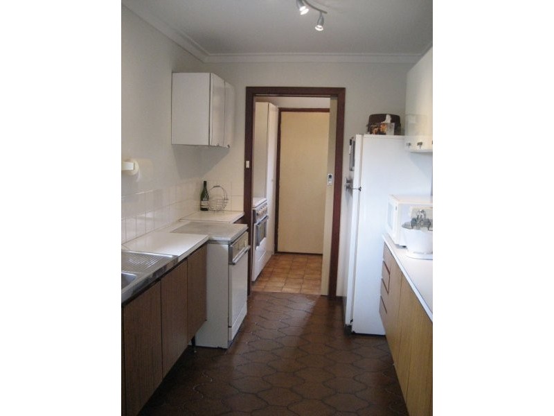 1/11 Talbot Avenue, Como WA 6152