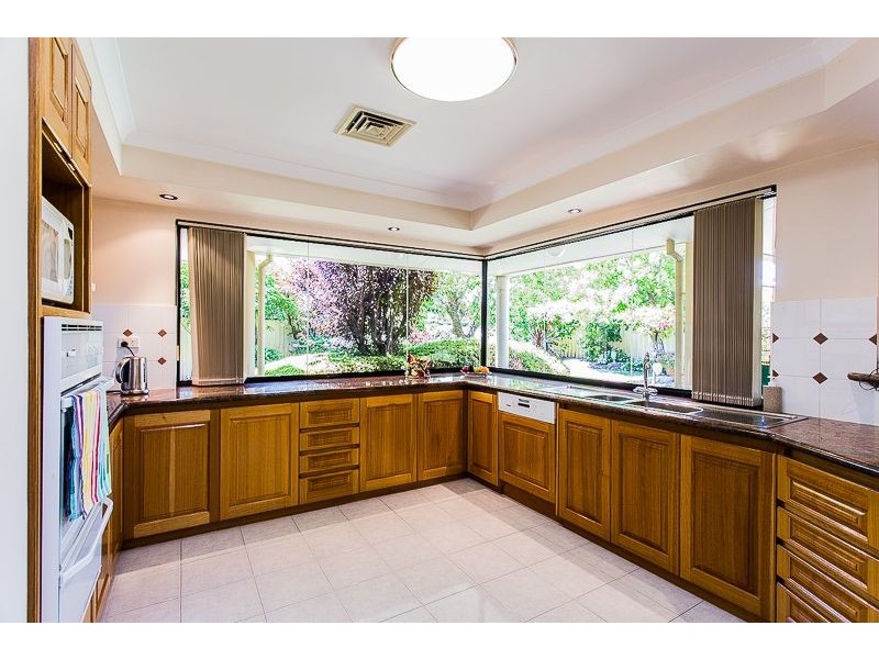 5 Killaloe Place, Waterford WA 6152