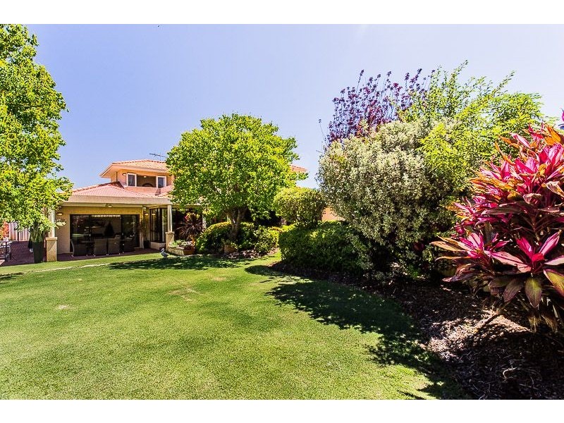 5 Killaloe Place, Waterford WA 6152