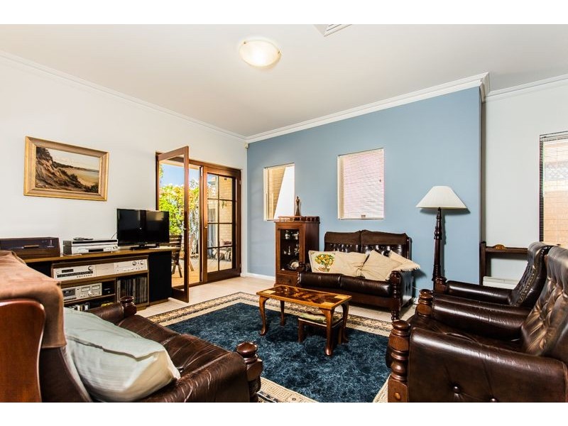 25b Saunders Street, Como WA 6152