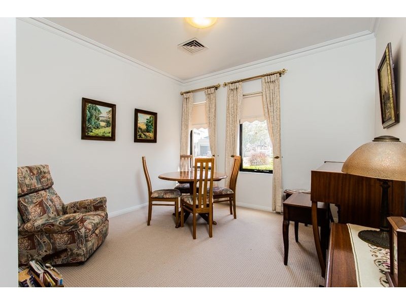 25b Saunders Street, Como WA 6152