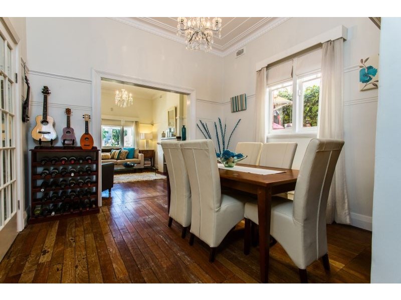 7 Broad Street, Kensington WA 6151