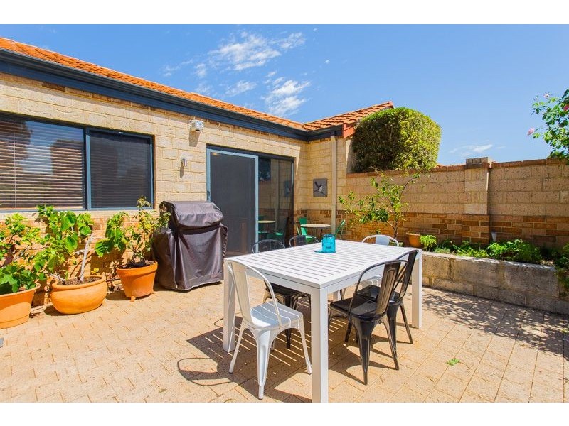 4/9 Bruce Street, Como WA 6152