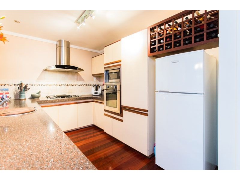 1/6 Gerald Street, Como WA 6152