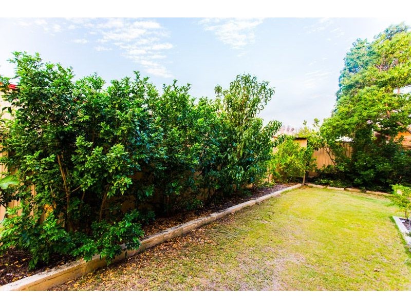 1/6 Gerald Street, Como WA 6152