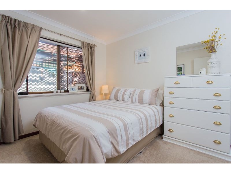 2/34 Henley Street, Como WA 6152