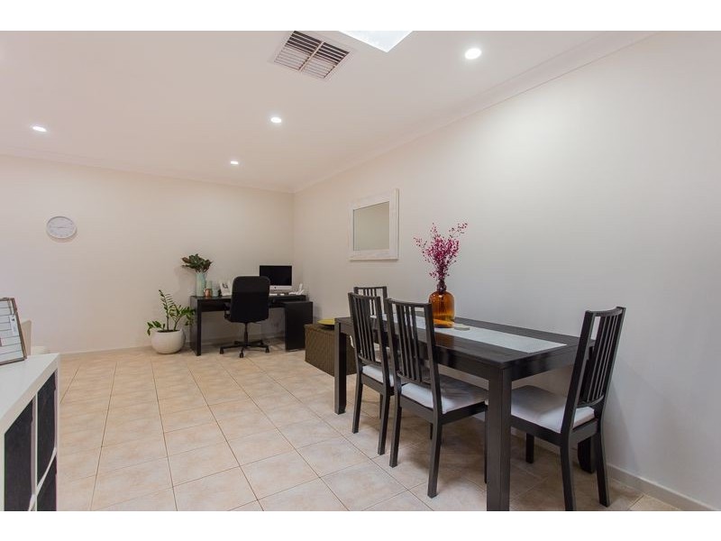 2/34 Henley Street, Como WA 6152