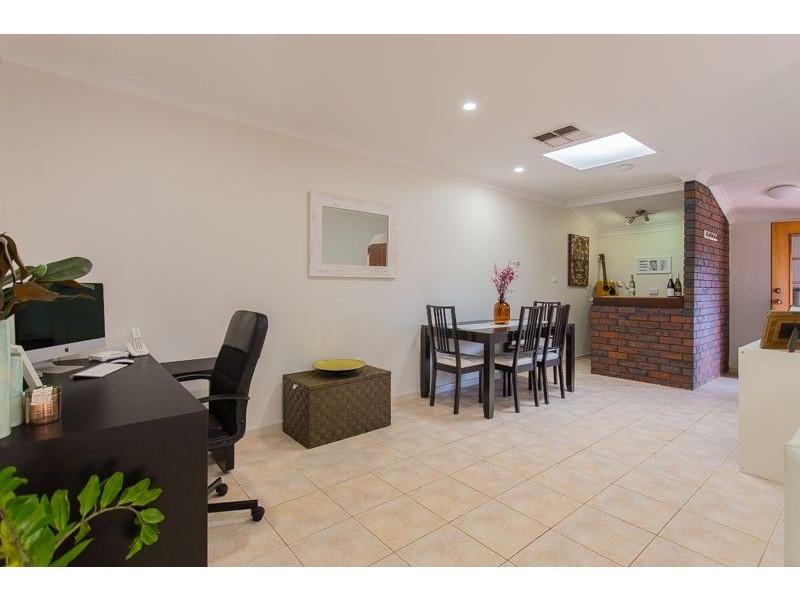 2/34 Henley Street, Como WA 6152