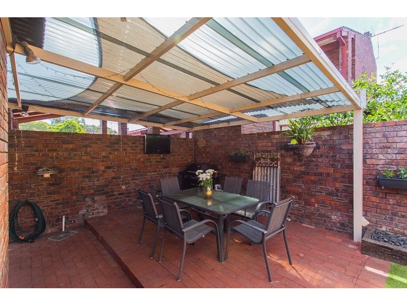 2/34 Henley Street, Como WA 6152