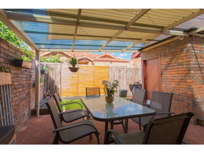 2/34 Henley Street, Como WA 6152