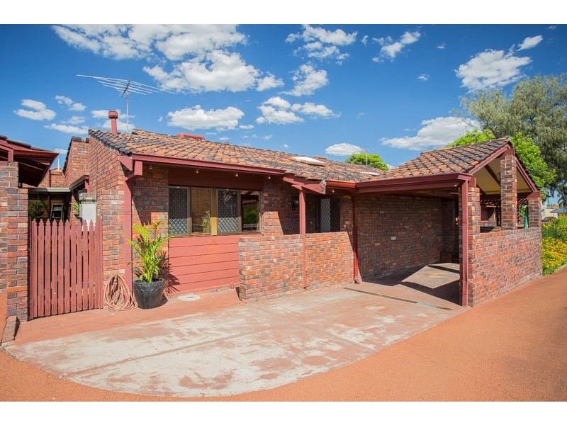 2/34 Henley Street, Como WA 6152