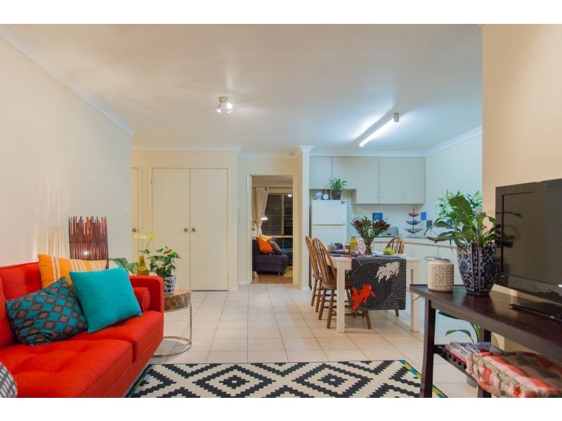 5/4 Mt Henry Road, Como WA 6152