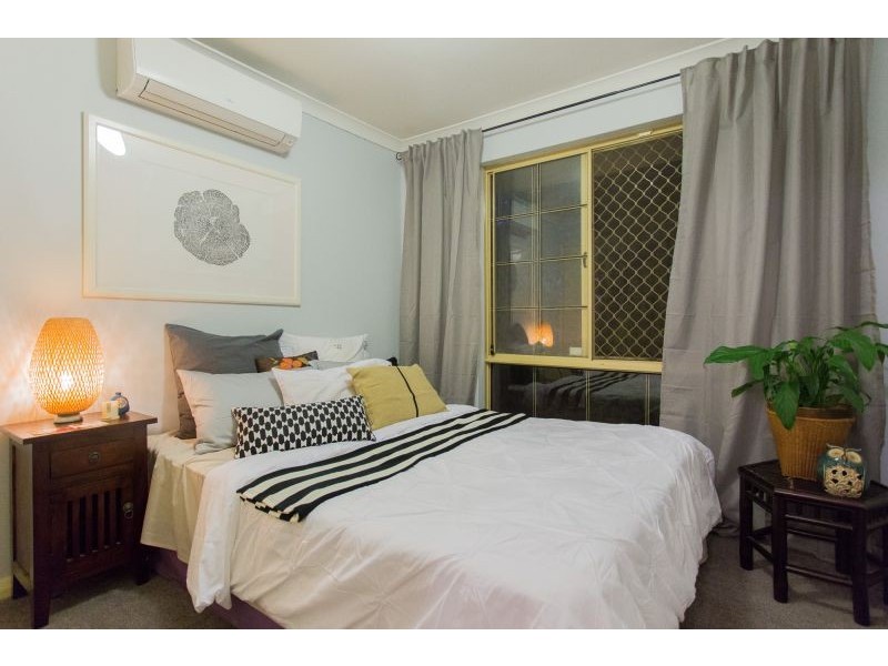 5/4 Mt Henry Road, Como WA 6152