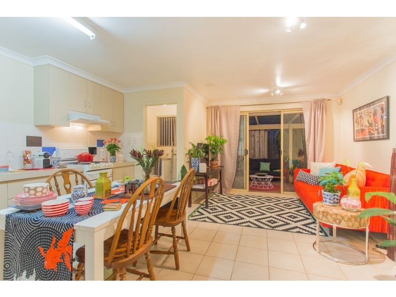 5/4 Mt Henry Road, Como WA 6152