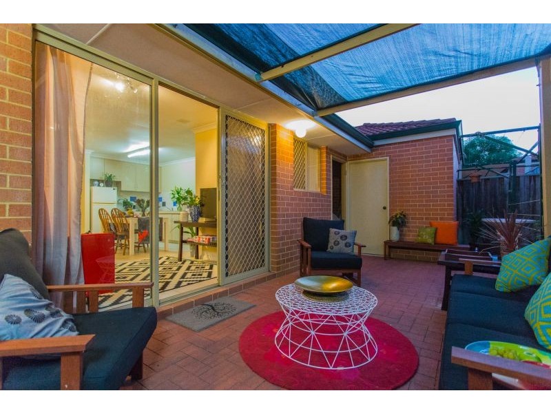 5/4 Mt Henry Road, Como WA 6152