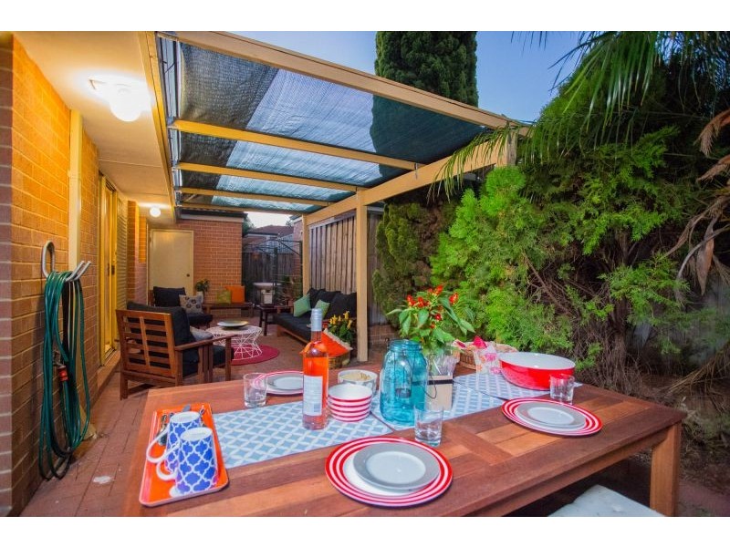 5/4 Mt Henry Road, Como WA 6152