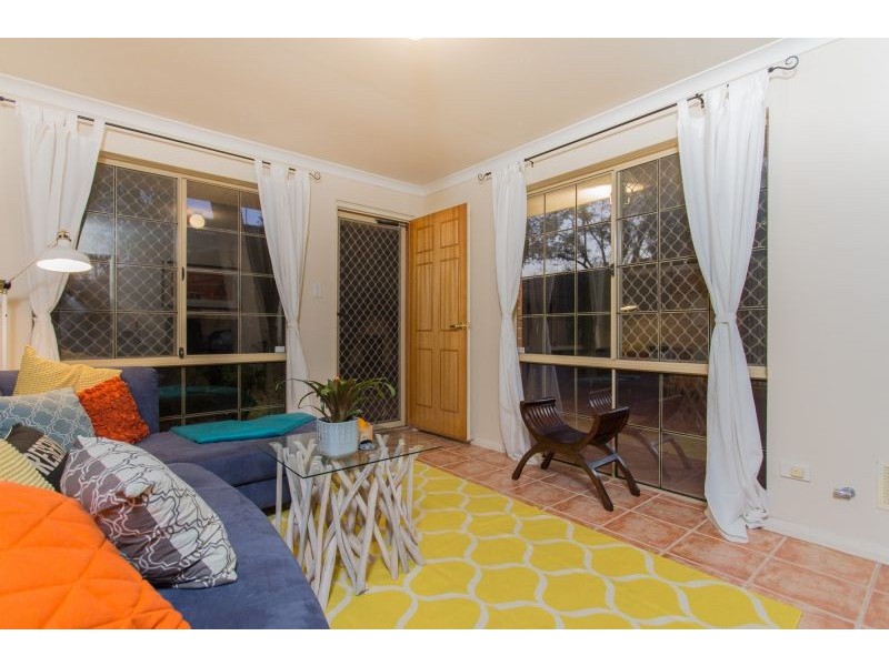 5/4 Mt Henry Road, Como WA 6152