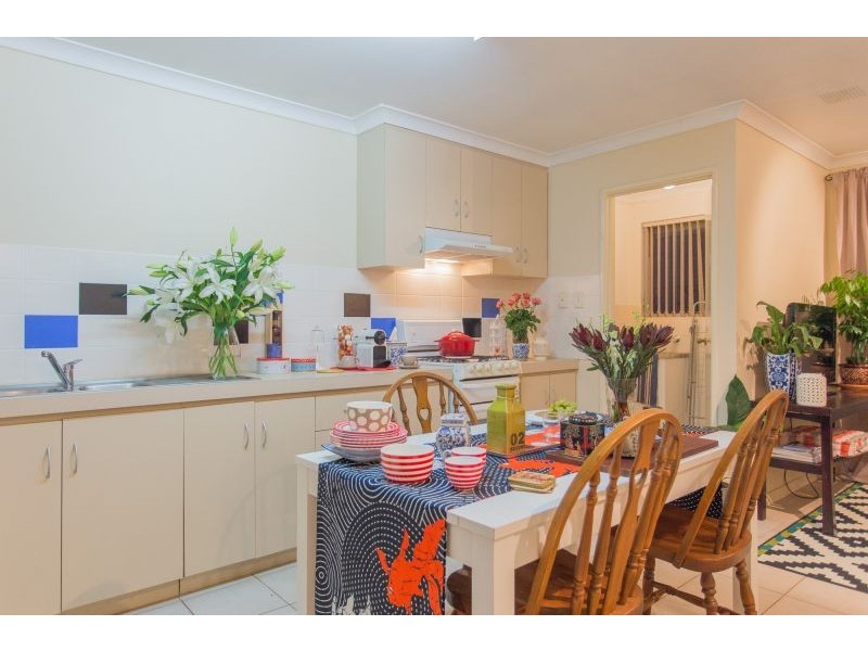 5/4 Mt Henry Road, Como WA 6152