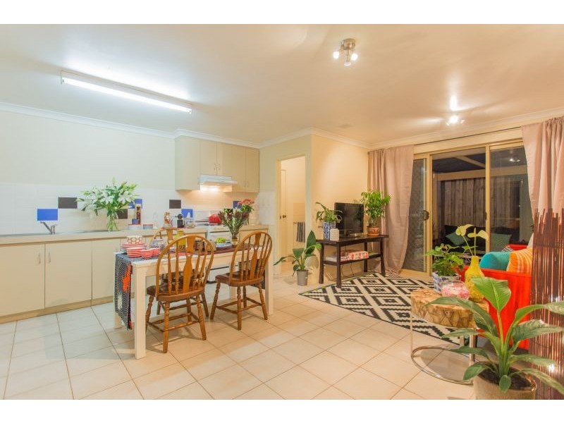 5/4 Mt Henry Road, Como WA 6152