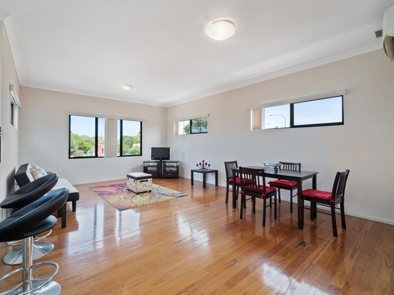 1/251 Canning Highway, Como WA 6152