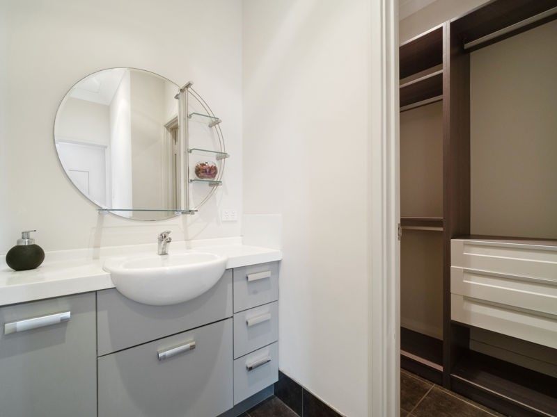 1/251 Canning Highway, Como WA 6152