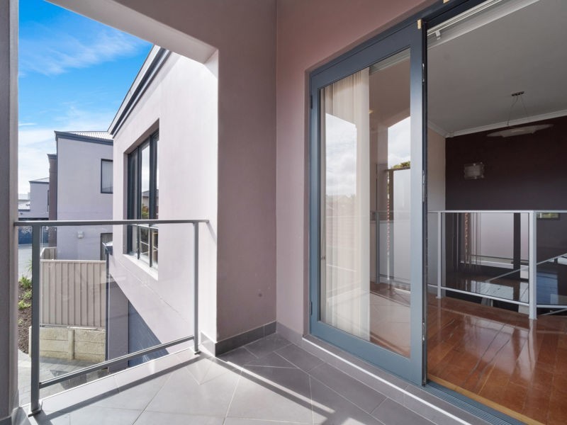 1/251 Canning Highway, Como WA 6152