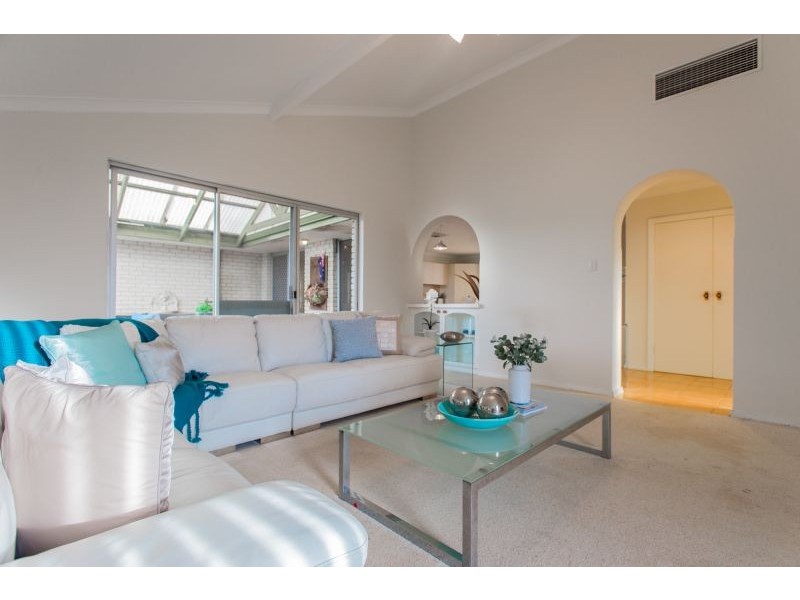 21 Bull Creek Drive, Bull Creek WA 6149