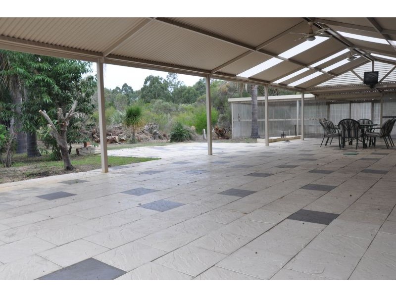 9 The Horshoe, Wandi WA 6167