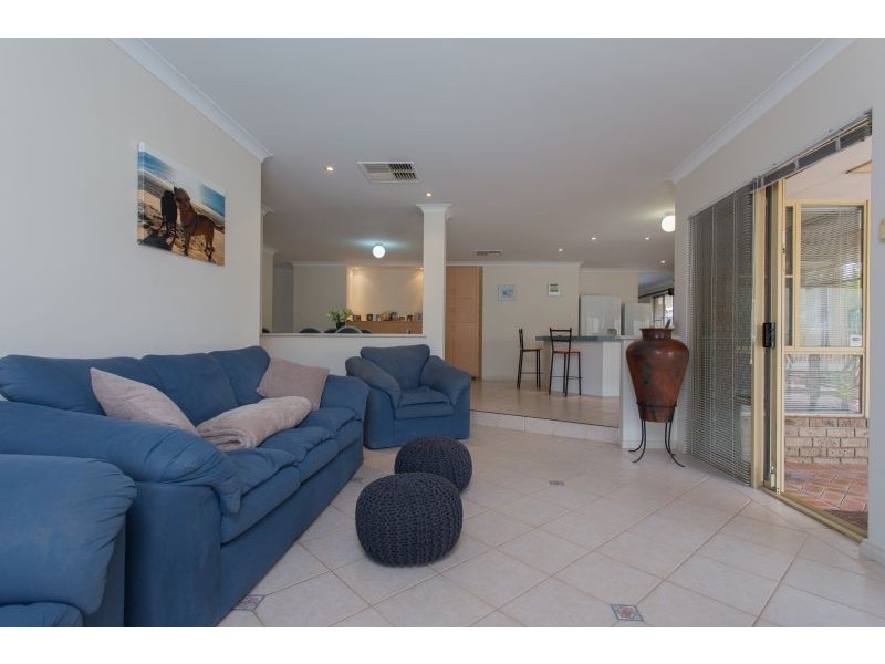 9 Capill Corner, Leeming WA 6149