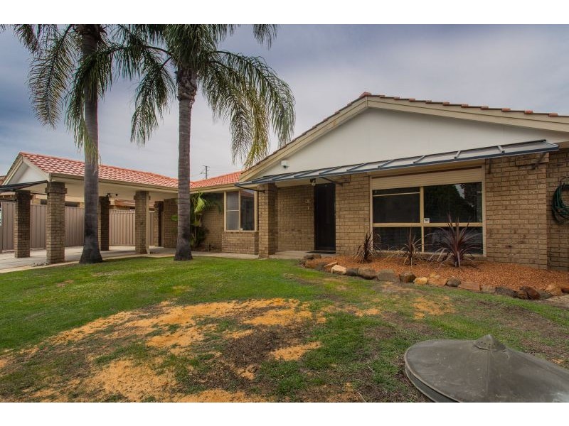 9 Capill Corner, Leeming WA 6149