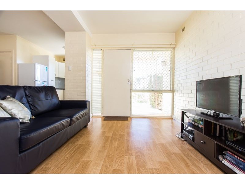 1/25 Manning Road, Como WA 6152