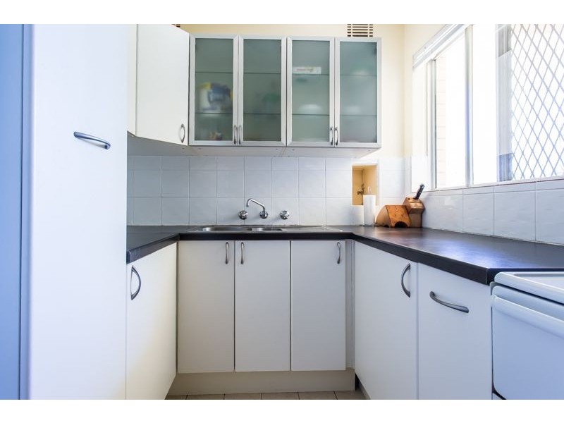 1/25 Manning Road, Como WA 6152