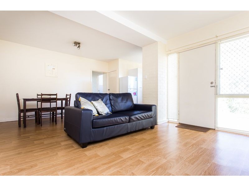 1/25 Manning Road, Como WA 6152