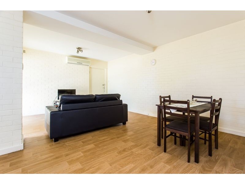 1/25 Manning Road, Como WA 6152