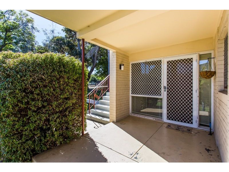 1/25 Manning Road, Como WA 6152